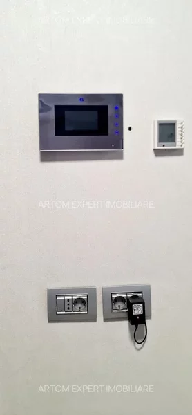 Vitan Mall, Dristor, Calea Dudesti stradal, pretabil firma